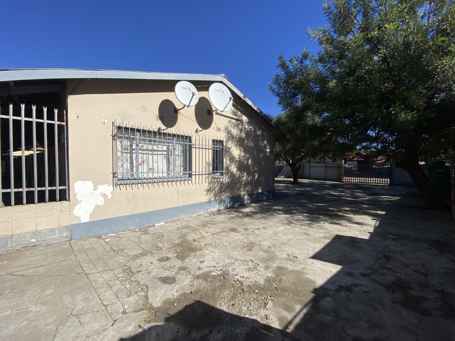 3 Bedroom Property for Sale in Oos Einde North West
